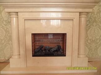 Мраморный портал NOLDE, Crema Marfil (Crumar) + очаг ENGINE 56-600 Brick (Dimplex)
